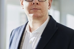 爆料网51深度:顶流明星背后的资本运作揭秘